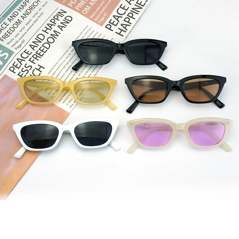 Women's Fashion Cat-Eye Sunglasses with Elegant Transparent Frame Bowlift