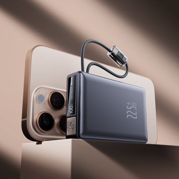 Ultra-slim power bank with fast charging function Bowlift