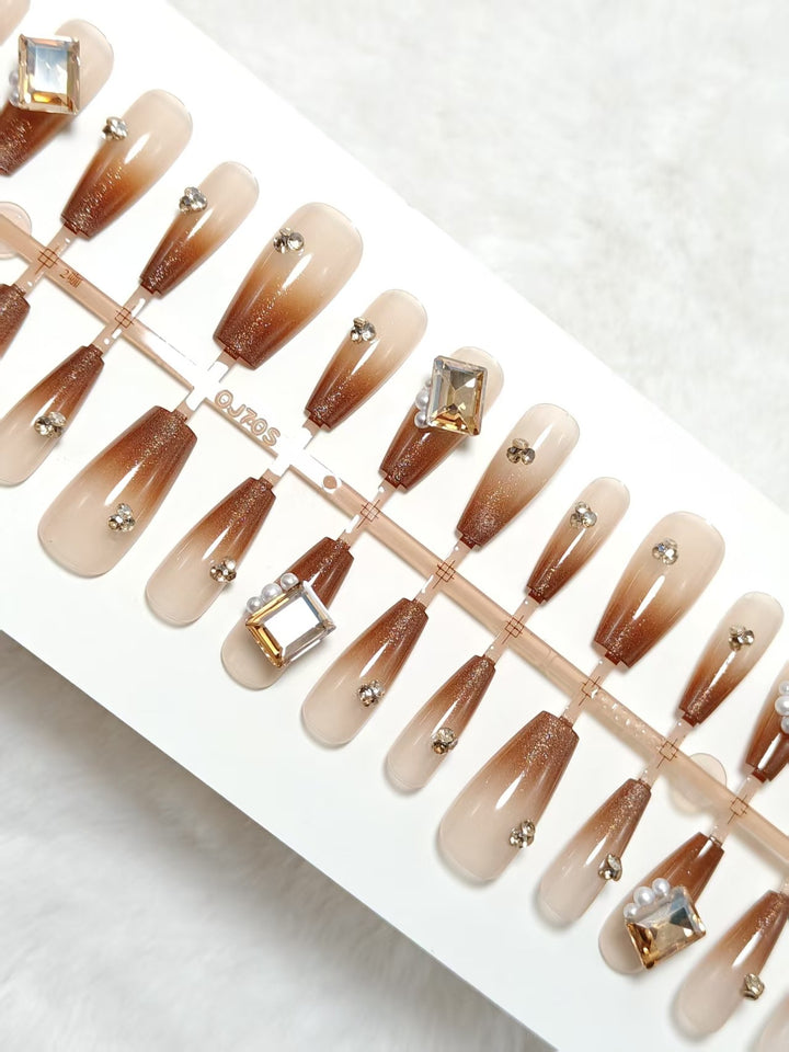 Glamorous Art Nails In The Elegant Ombre Design Bowlift