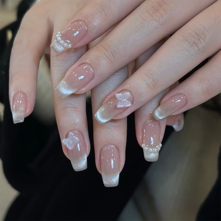 Acrylic nail set with elegant rhinestone decorations Bowlift