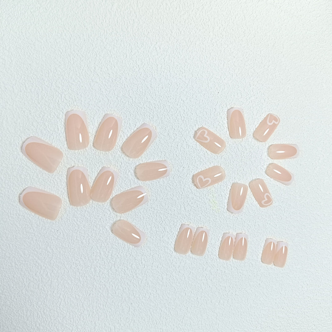 Artistic Heart Design Press-On Nails Bowlift