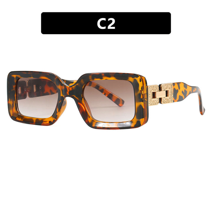 Women’s fashionable sunglasses in elegant square design with luxurious golden accents Bowlift