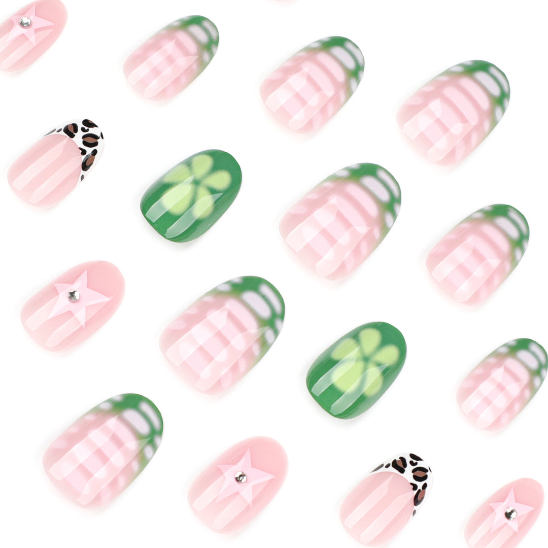 Artificial nail art with floral accents Bowlift