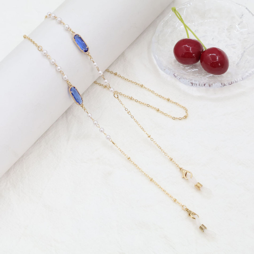 Elegant Eyewear Chain Holder Bowlift