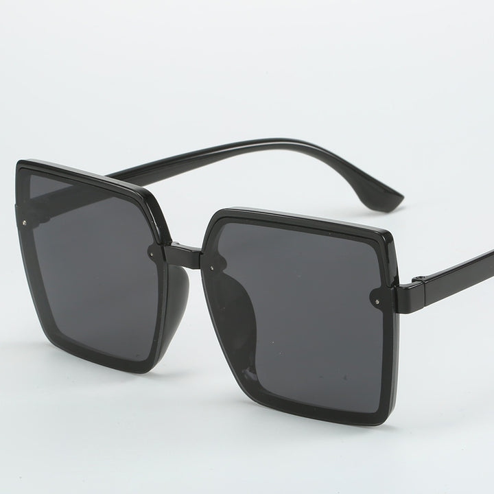 Women Oversized Sunglasses with Square Frame Bowlift