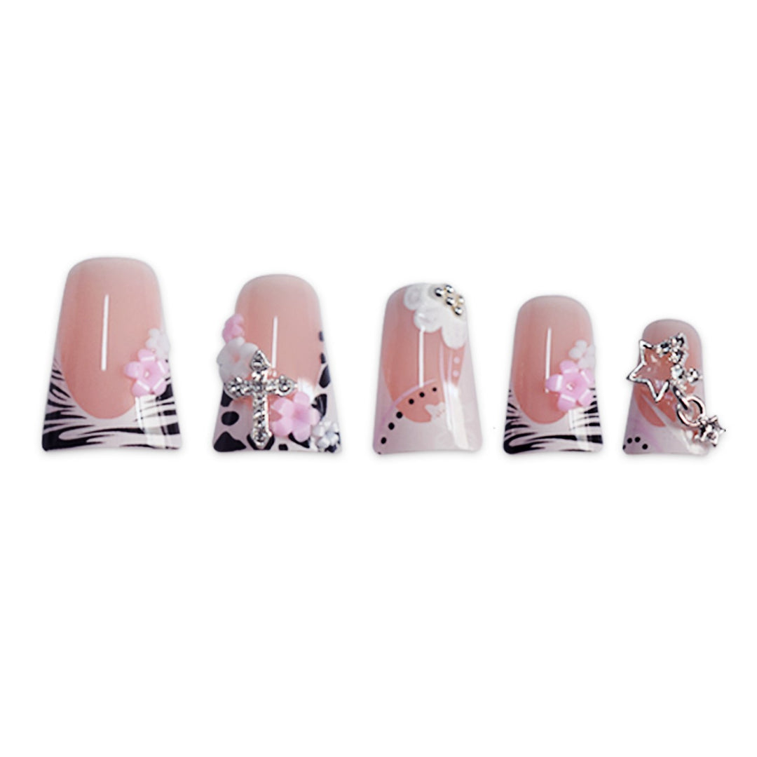 Artistic Nail Art Bowlift