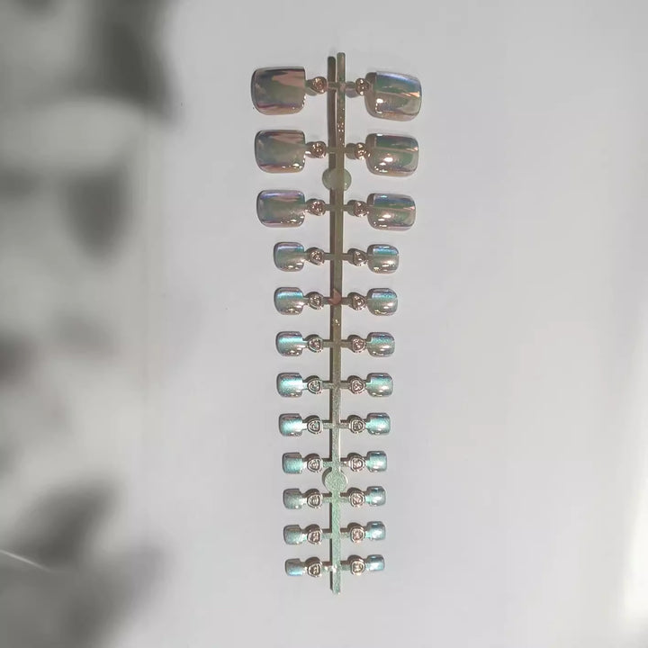 Premium Iridescent Nail Tips Bowlift