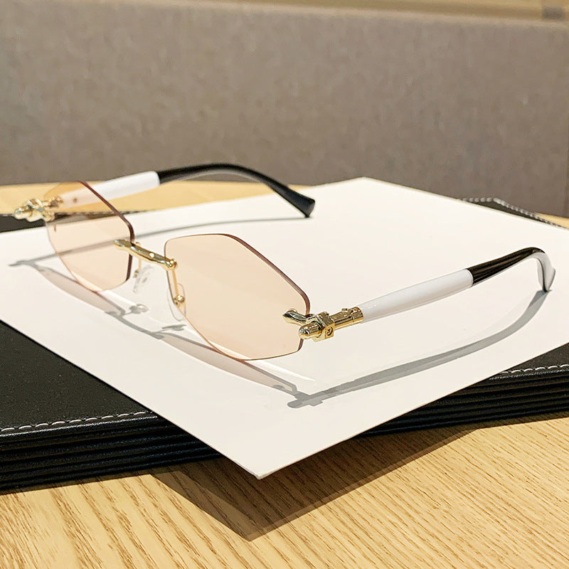 Women's futuristic sunglasses with oversized rectangular frame Bowlift