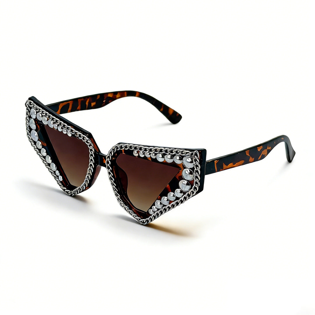 Women's sunglasses with unique triangular frame and sparkling accents Bowlift