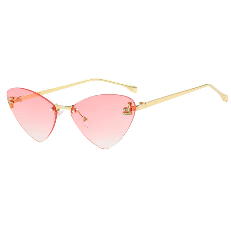 Women's extravagant Cat-Eye sunglasses with sparkling details Bowlift