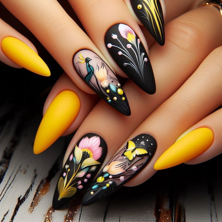 Artificial nails with floral patterns and accessories Bowlift