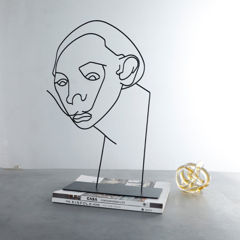 Artistic Wire Face Sculpture