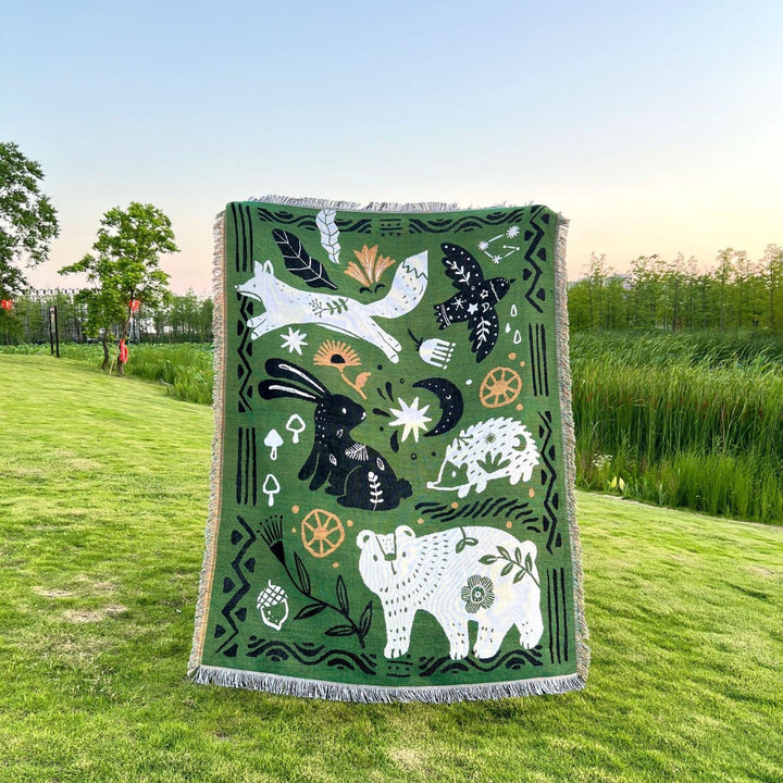 Elegant Nature-Inspired Woven Throw Blanket
