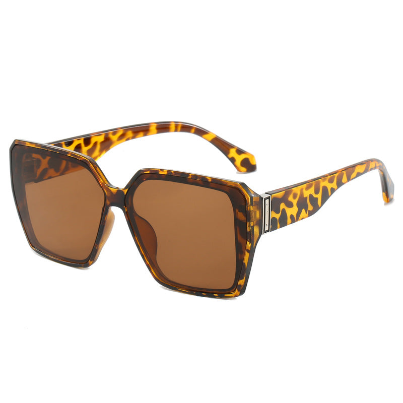 Women's stylish geometric sunglasses in urban style Bowlift