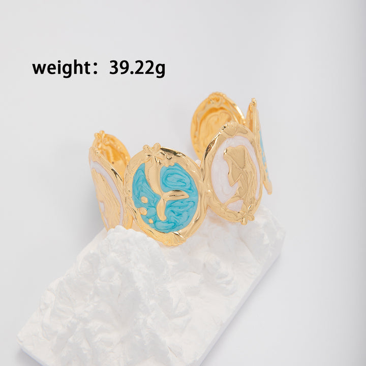 Artistic Cuff Bracelet Bowlift