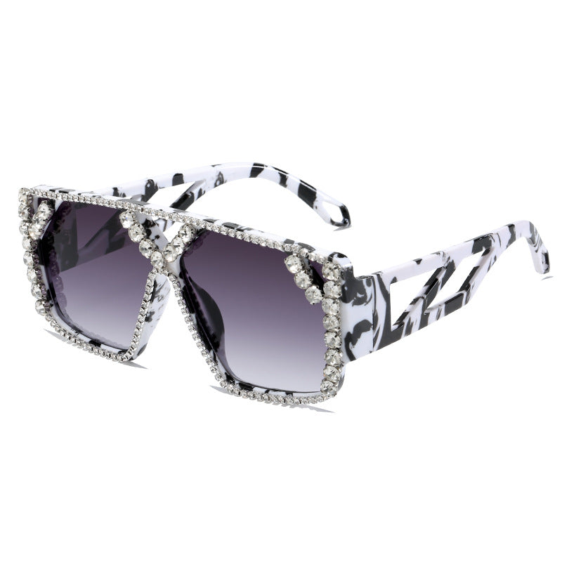 Women's Glamorous Oversized Sunglasses with Sparkling Frame and UV Protection Bowlift