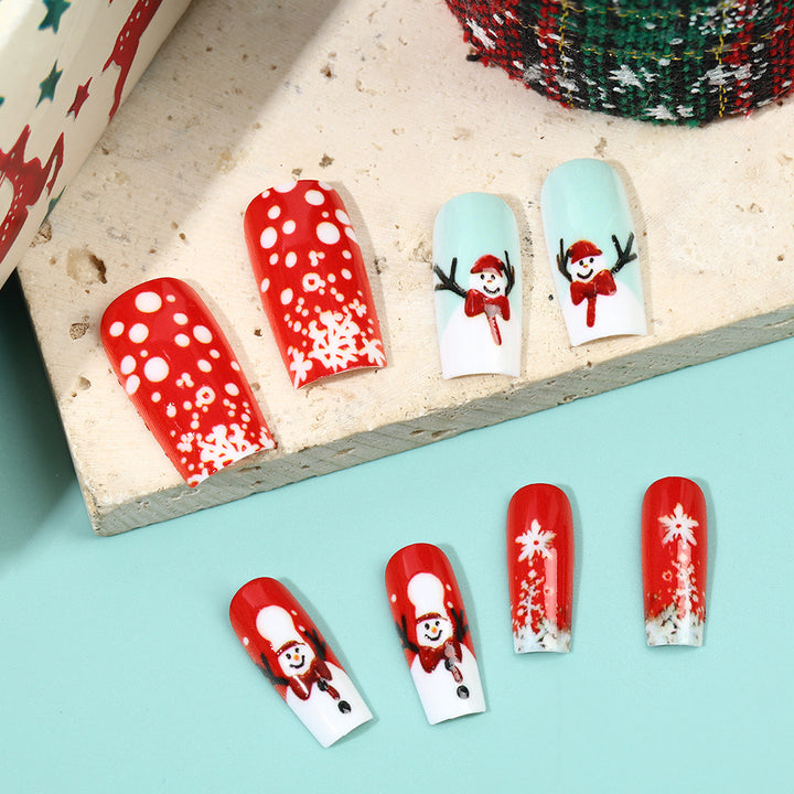 Artificial nails with festive Christmas designs Bowlift