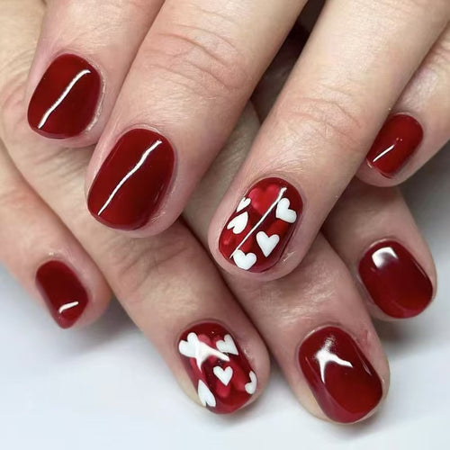 Heart-Designed Press-On Nails Bowlift