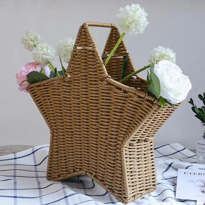 Decorative Woven Star Bowlift