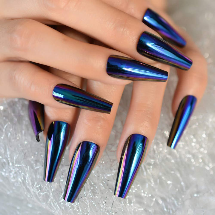 Artificial nail tips with holographic shine Bowlift