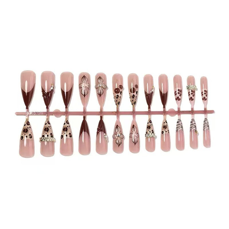Artistic Decorative Stiletto Press-On Nails Bowlift