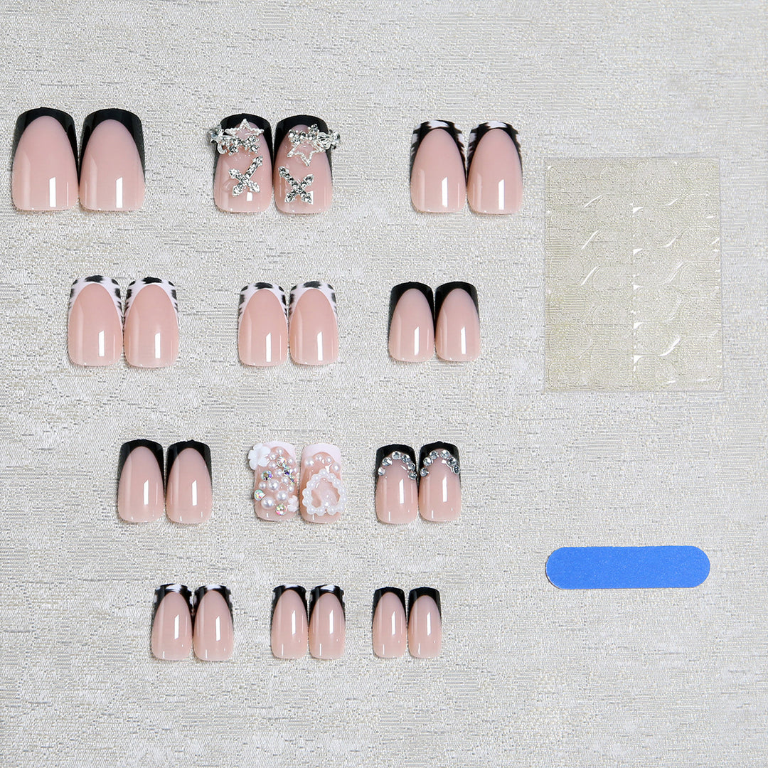 Artificial nail set with detailed 3D beads and glamorous design Bowlift