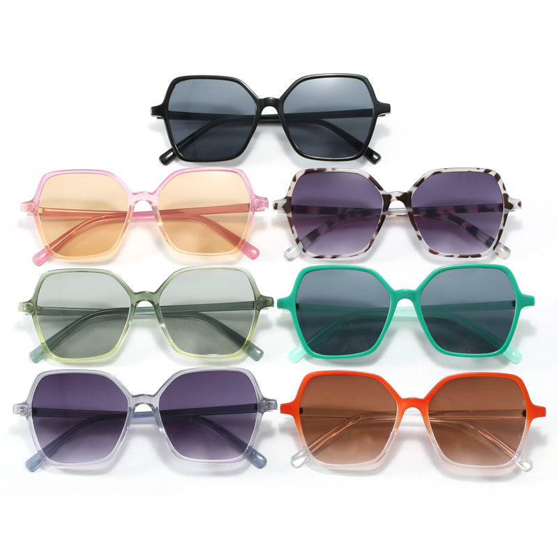 Women's oversized sunglasses in fascinating design Bowlift