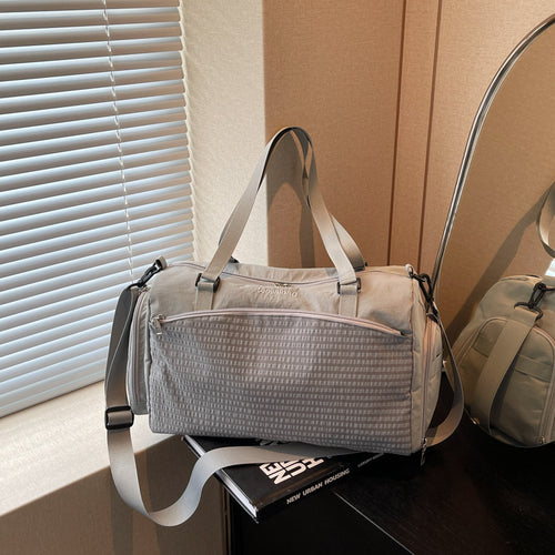 Sporty Leisure Bag with Versatile Compartments Bowlift