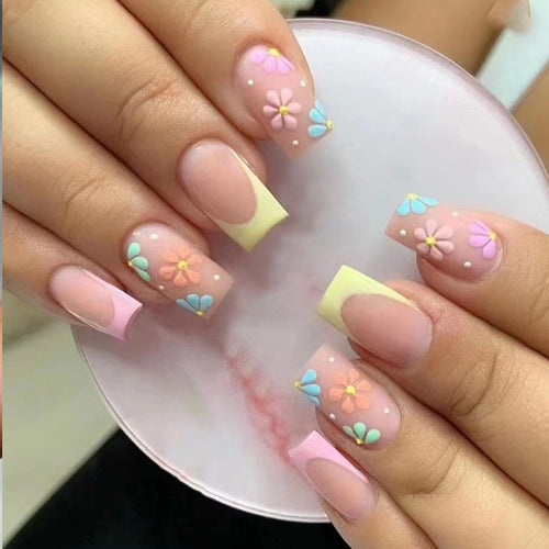 Floral Embellished Acrylic Nail Tips Bowlift