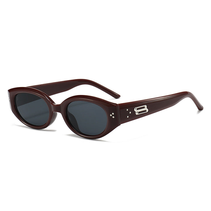 Retro-Inspired Oversized Sunglasses