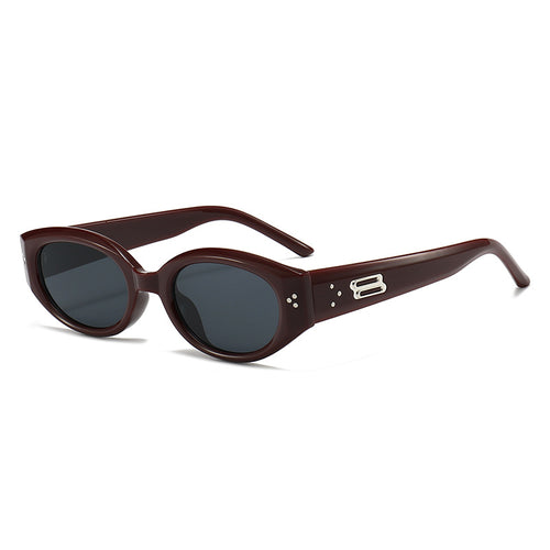Retro-Inspired Oversized Sunglasses