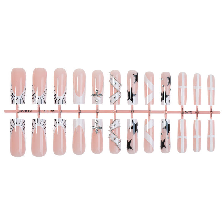 Nail art set with floral and modern designs Bowlift