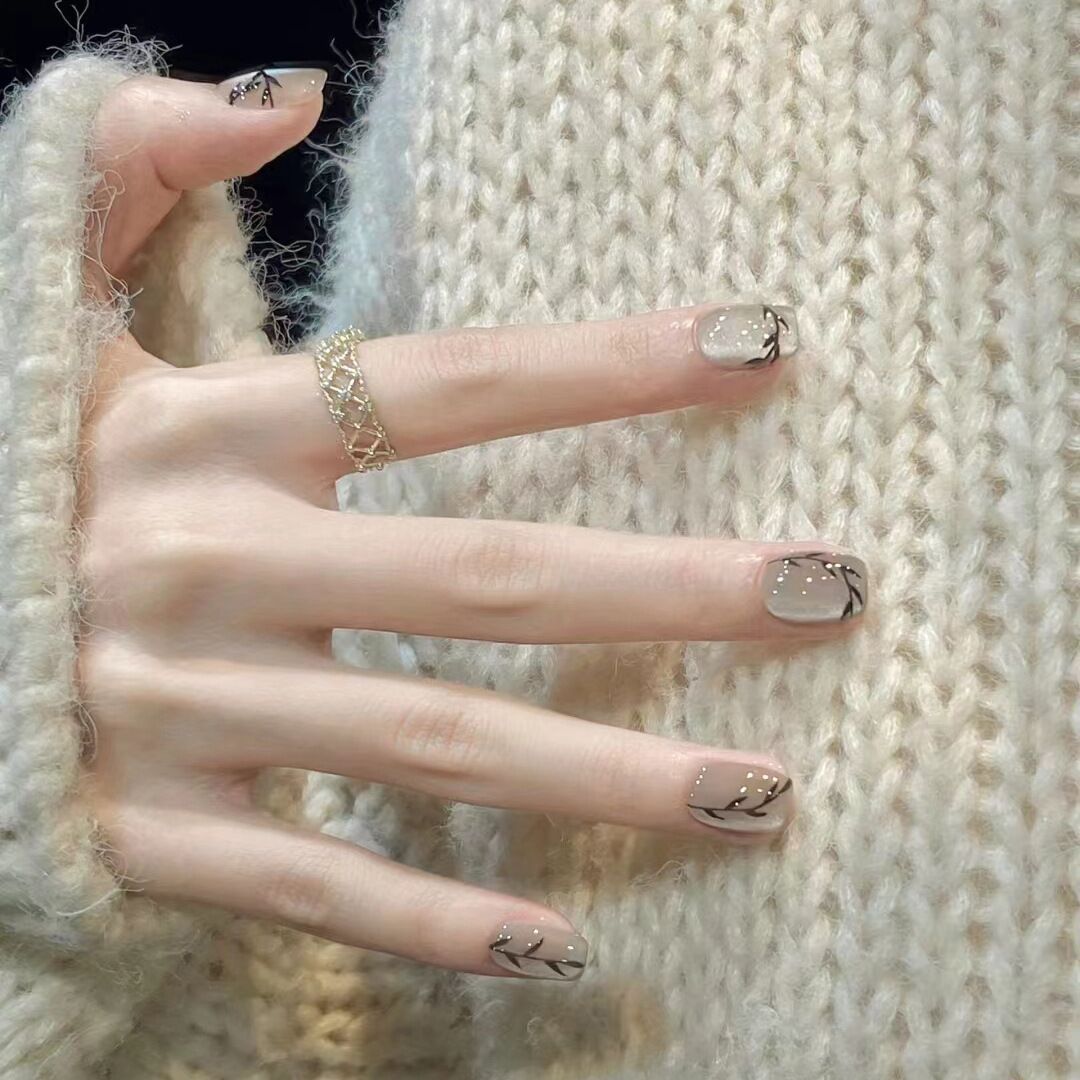 Premium Glittering Press-On Nail Extensions Bowlift