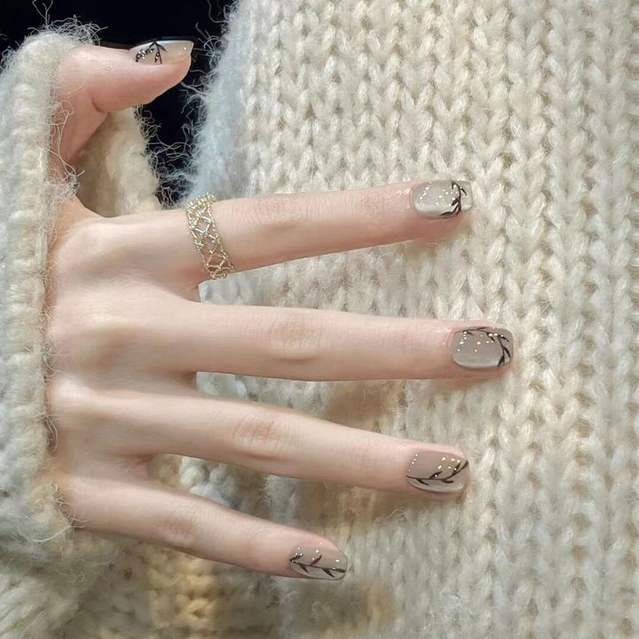 Decorative Press-On Nail Design Set Bowlift
