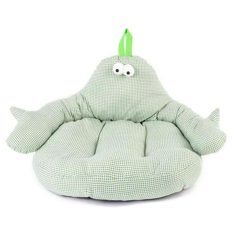 Plush Whale-Themed  Lounge  Dog Bed
