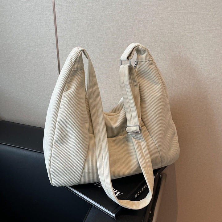 Textured Shoulder Bag Bowlift