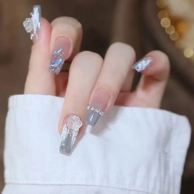 Artificial nails with pearl design and elegant decoration Bowlift