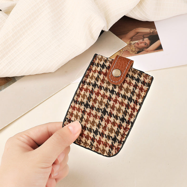 Elegant Textured Cardholder Bowlift