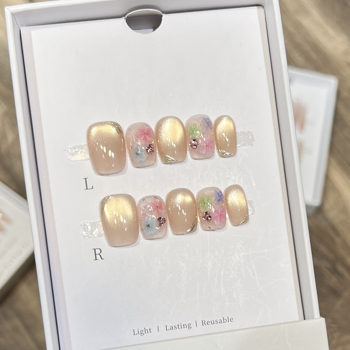 Artistic Floral-Design Press-On Nail Set Bowlift