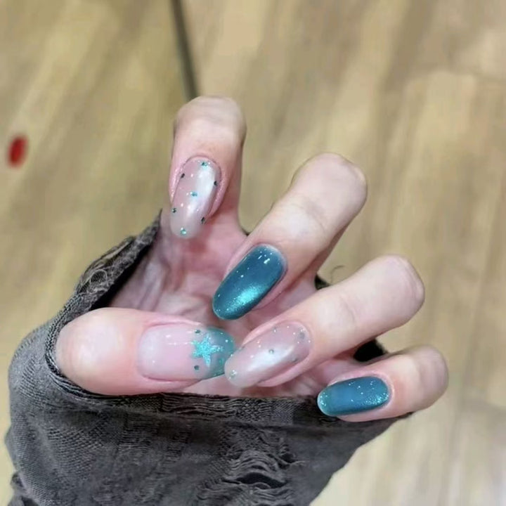 Stylish Press-On Nail Wraps Bowlift