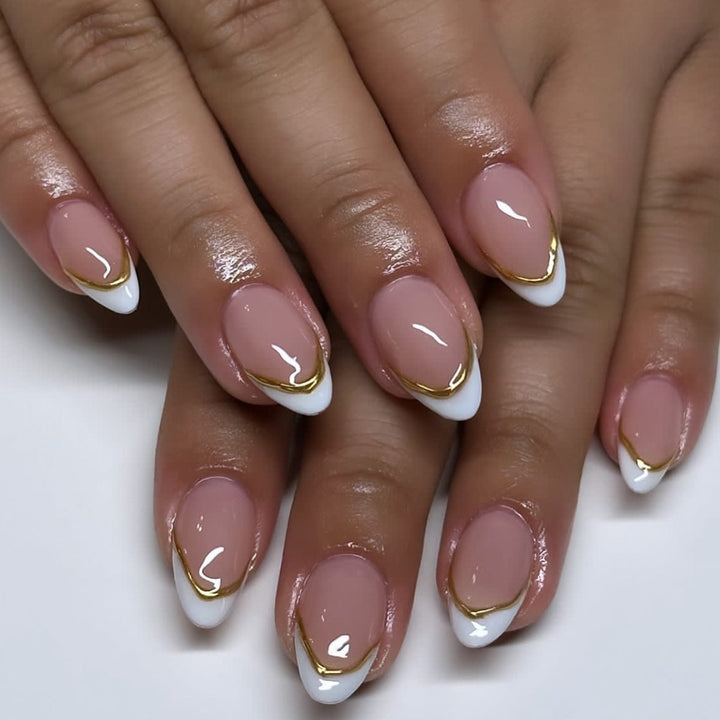 Elegant artificial nails with high-quality French design Bowlift