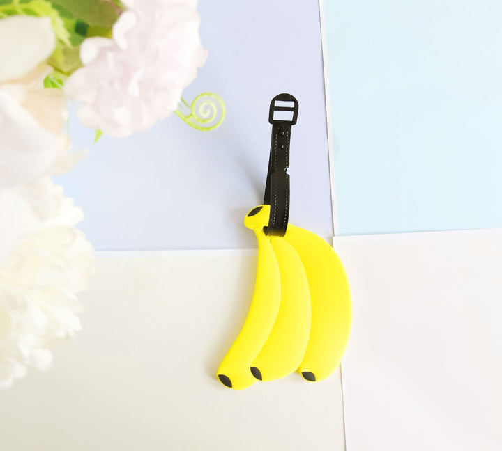 Unisex Luggage Tag in Creative Strawberry Design Bowlift