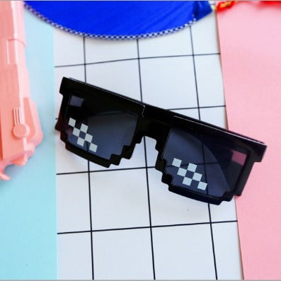 Pixelated Fashion Sunglasses Bowlift