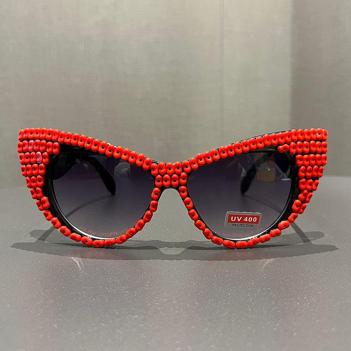 Women Cat-Eye Sunglasses with Color Accented Frame Bowlift