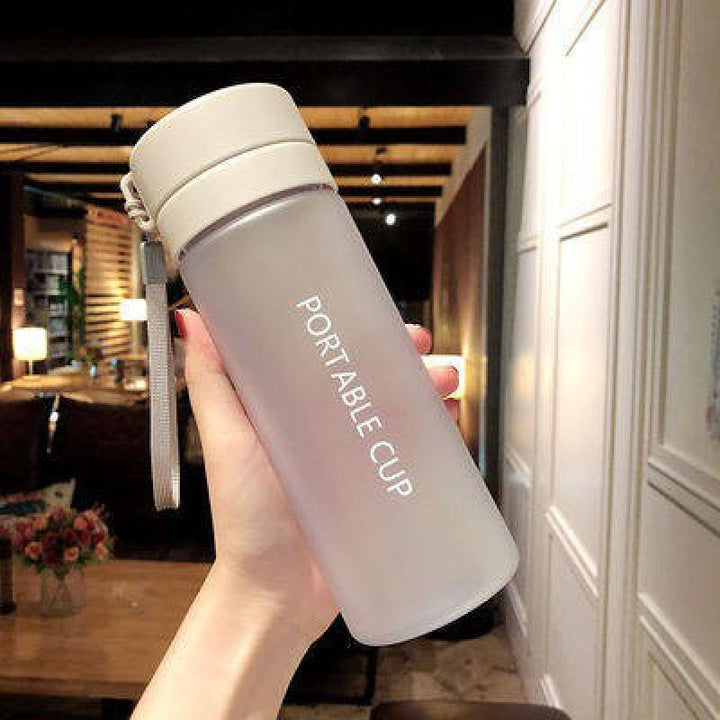 Ladies stylish glass drinking bottle Bowlift
