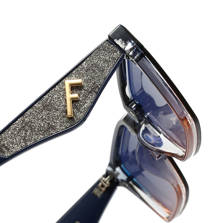 Women's square sunglasses with matte frame and fashionable accents Bowlift