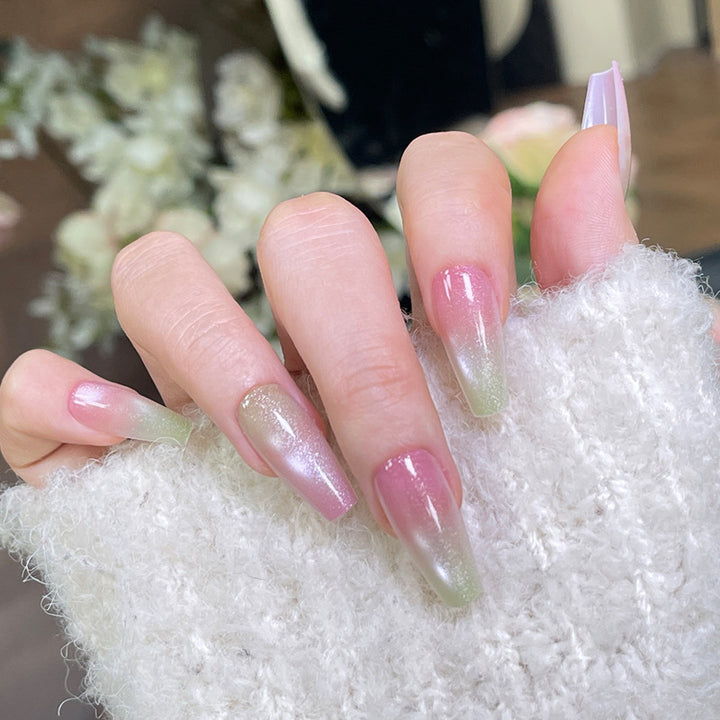 Ombre Press-On Nails with Glitter Finish Bowlift