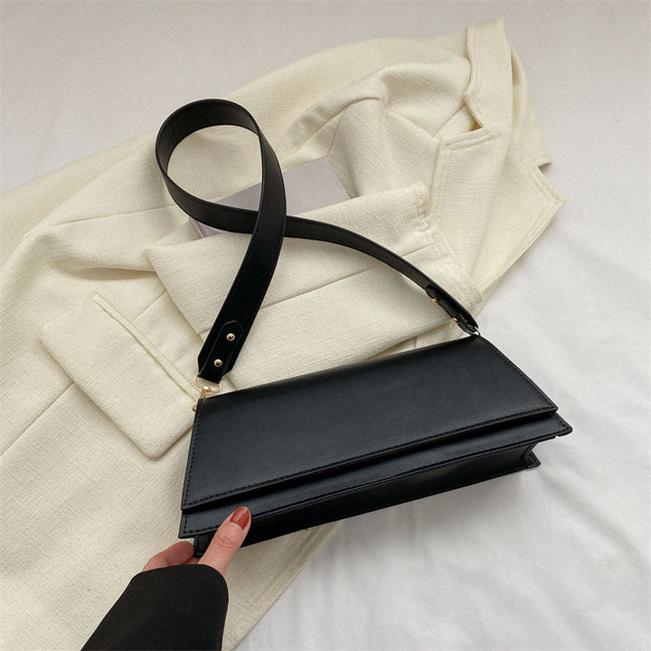 Structured Handbag Bowlift