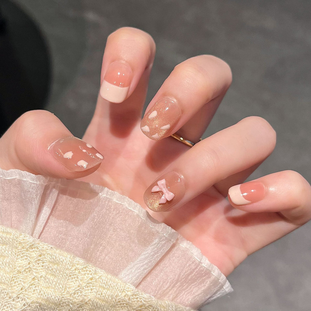 Artistic Nail Design with Cute Bows Bowlift