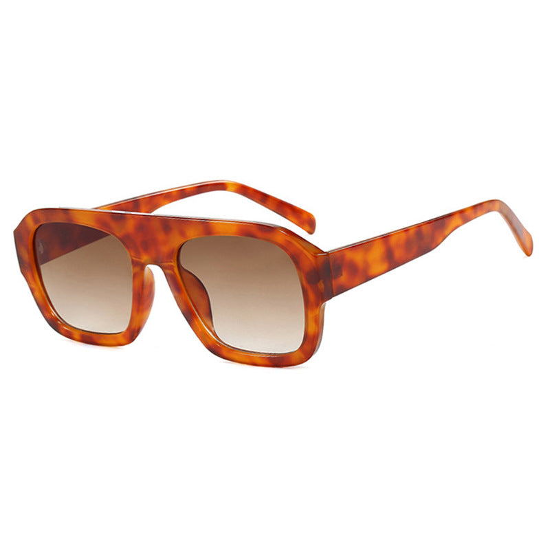 Women's fashionable sunglasses with a sturdy frame and wide lenses Bowlift